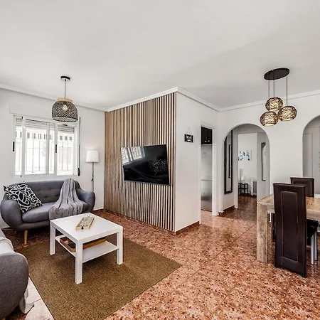 Holiday home Sunny 3-bedroom House With Pool And Rooftop Terrace