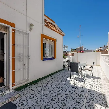 Holiday home Sunny 3-bedroom House With Pool And Rooftop Terrace *